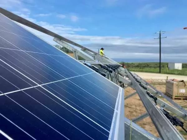 solar install in process